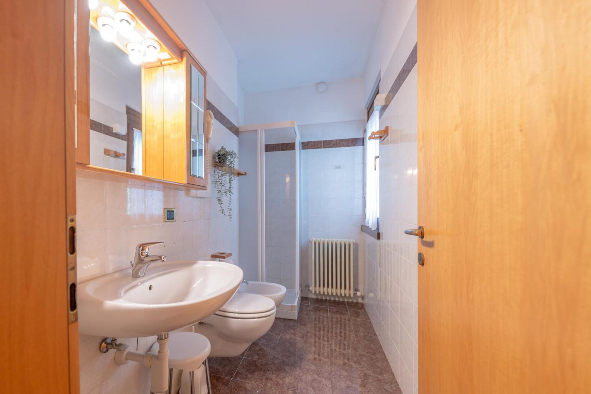 Comano Vacanze Appartamenti Comano Terme Bagian luar foto